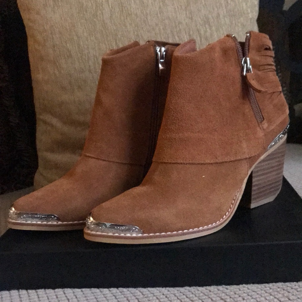 Catherine Malandrino Darach suede cognac color